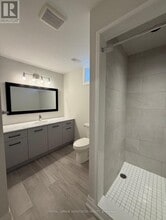 45 John St W in Bradford West Gwillimbury, ON - Building Photo - Building Photo