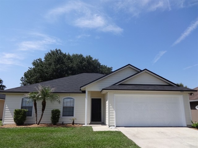3664 Morning Meadow Ln in Orange Park, FL - Building Photo