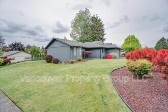 4012 R St in Washougal, WA - Building Photo - Building Photo