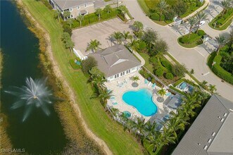 6954 Avalon Cir in Naples, FL - Building Photo - Building Photo
