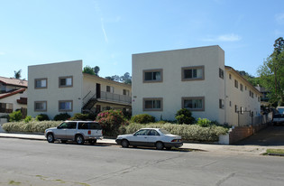 711 E Pleasant St Apartments