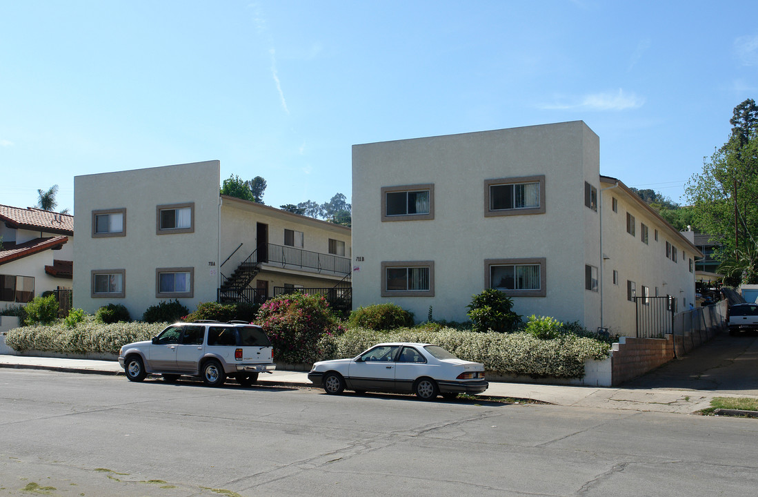 711 E Pleasant St in Santa Paula, CA - Building Photo