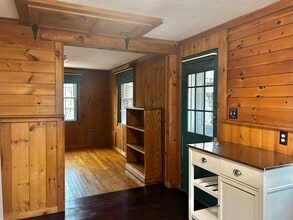 6 Long Farm Terrace in Greenfield, MA - Building Photo - Building Photo