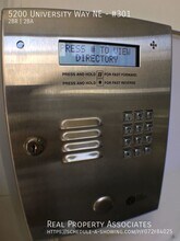 5200 University Wy NE, Unit #301 in Seattle, WA - Building Photo - Building Photo