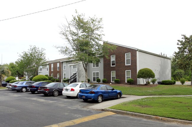 Canebreak in Summerville, SC - Foto de edificio - Building Photo