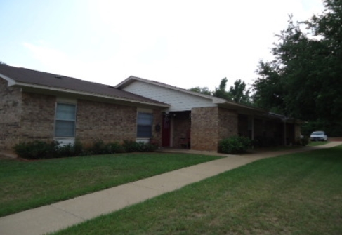 Murchison Street Apartments in Palestine, TX - Foto de edificio - Building Photo