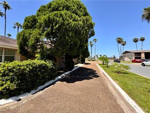 701 Hibiscus Ave in McAllen, TX - Building Photo - Building Photo