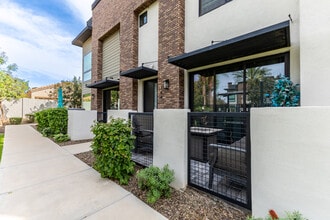 164 E Lexington Ave in Gilbert, AZ - Building Photo - Building Photo