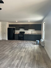 10720 Clyde Buttrey Dr in Bon Aqua, TN - Building Photo - Building Photo