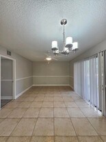 1700 Windorah Way, Unit A in Royal Palm Beach, FL - Building Photo
