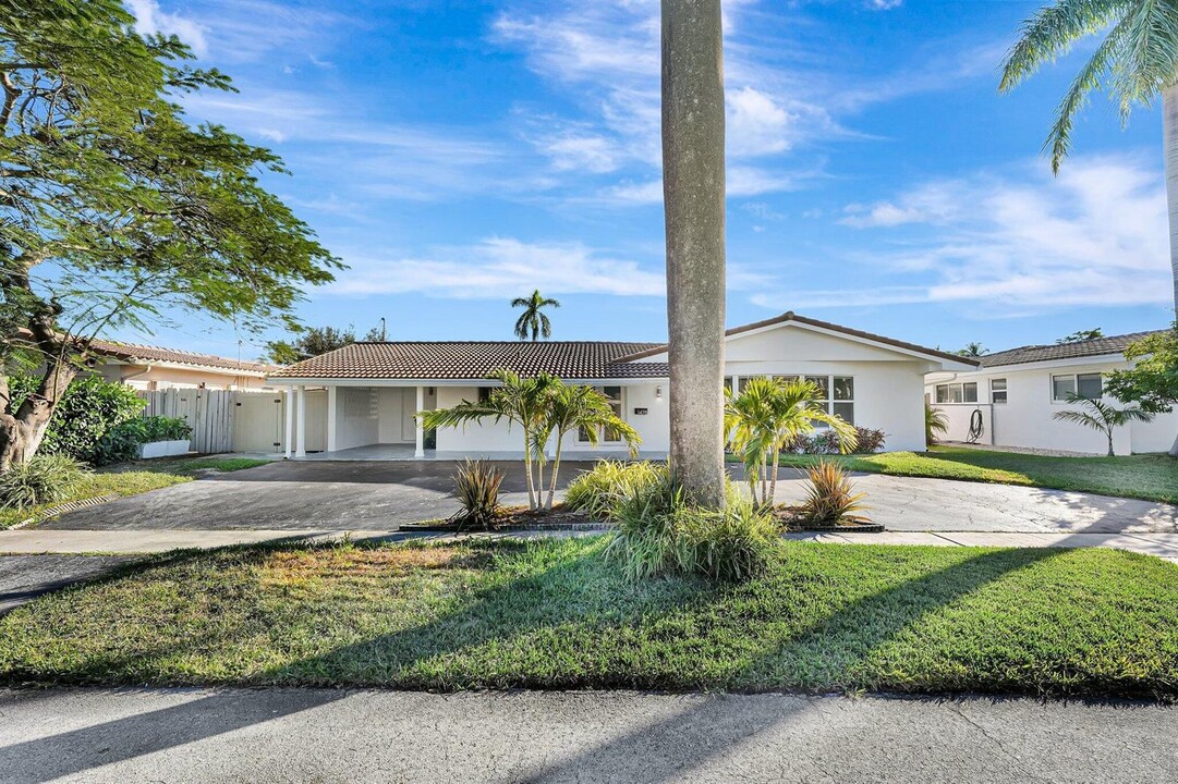 1478 NE 57th Ct in Fort Lauderdale, FL - Building Photo