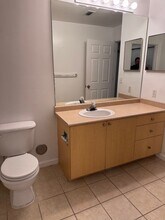 1919 Van Buren St, Unit 115A in Hollywood, FL - Building Photo - Building Photo