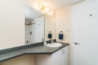 190 Bd René-Lévesque E in Montréal, QC - Building Photo - Building Photo