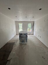 10 Hunting St, Unit 3 in Cambridge, MA - Foto de edificio - Building Photo