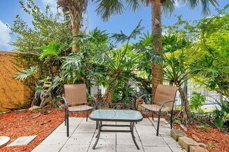 2663 Andros Ln in Kissimmee, FL - Building Photo - Building Photo