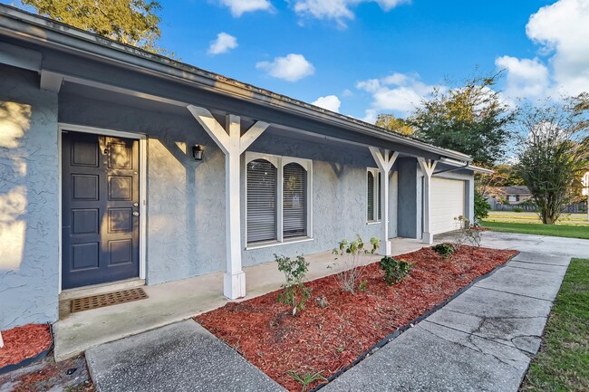 3400 Red Oak Cir in Orange Park, FL - Building Photo - Building Photo