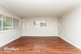 2904 Woodworth Pl in Hazel Crest, IL - Building Photo - Building Photo