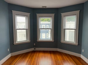18 Taft St, Unit 3 in Boston, MA - Building Photo - Building Photo