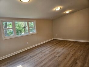 34W739 Clyde Pkwy in St. Charles, IL - Building Photo - Building Photo