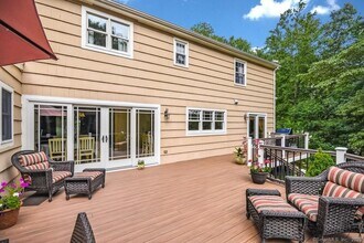 116 Wildwood Rd in Stamford, CT - Building Photo - Building Photo