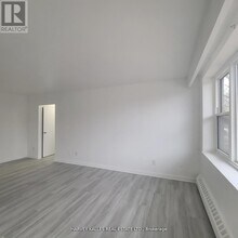 125 Shelborne Ave in Toronto, ON - Building Photo - Building Photo