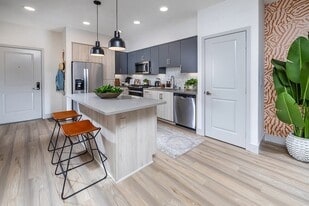 The Wylden Apartments in Los Angeles, CA - Building Photo