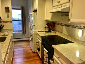 407 Marlborough St, Unit 22 in Boston, MA - Building Photo - Building Photo