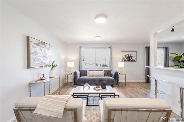 property at 1476 W Dakota Ave