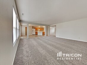 1413 Bluestem Dr in Greenwood, IN - Building Photo - Building Photo