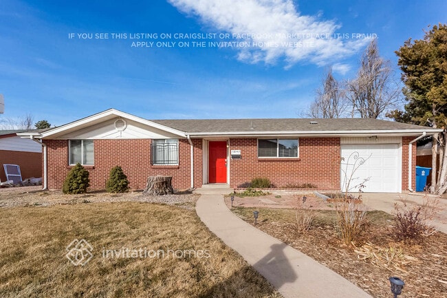 12043 E Arizona Dr in Aurora, CO - Building Photo - Building Photo