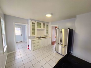973 Emerson St in Rochester, NY - Building Photo - Building Photo