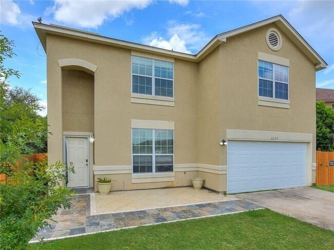 6200 Ken Caryl Dr in Austin, TX - Building Photo - Building Photo