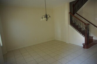 7450 Oakwood Canyon Dr in Cypress, TX - Building Photo - Building Photo
