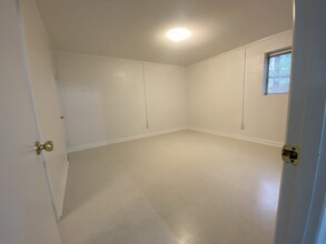 206 Oleander Rd in Carrboro, NC - Building Photo - Building Photo