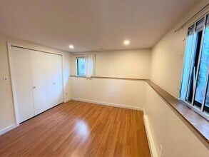 101 Alpine St, Unit 2 in Somerville, MA - Foto de edificio - Building Photo
