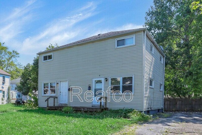 property at 900 Racine Ave