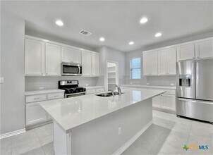 816 Alta Wy in Leander, TX - Building Photo - Building Photo