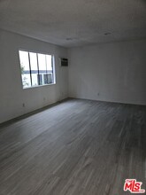 5170 N Columbus Ave-Unit -4 in Sherman Oaks, CA - Building Photo - Building Photo