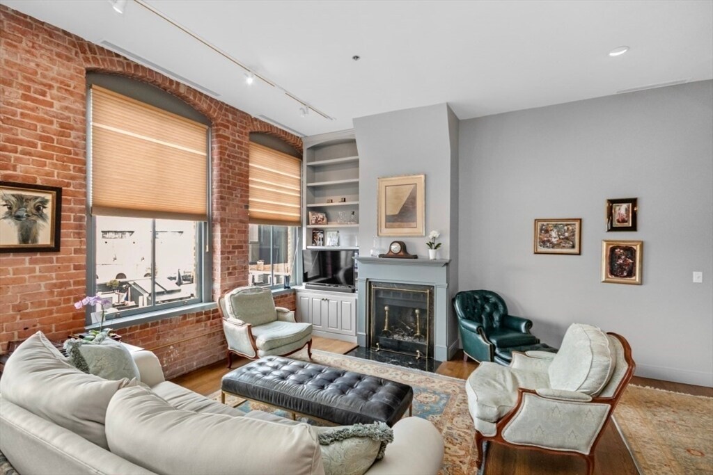 6 Edgerly Pl, Unit 405 in Boston, MA - Foto de edificio