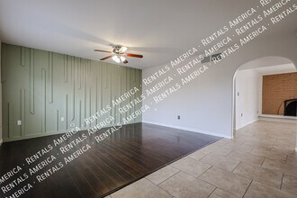 1713 W Oraibi Dr in Phoenix, AZ - Building Photo - Building Photo