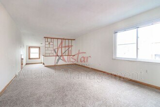 4902 E 109th St in Garfield Heights, OH - Building Photo - Building Photo