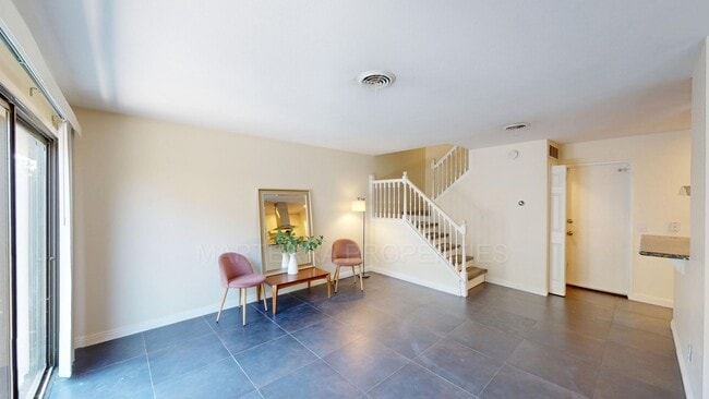 1643 Iowa St in Costa Mesa, CA - Building Photo - Building Photo