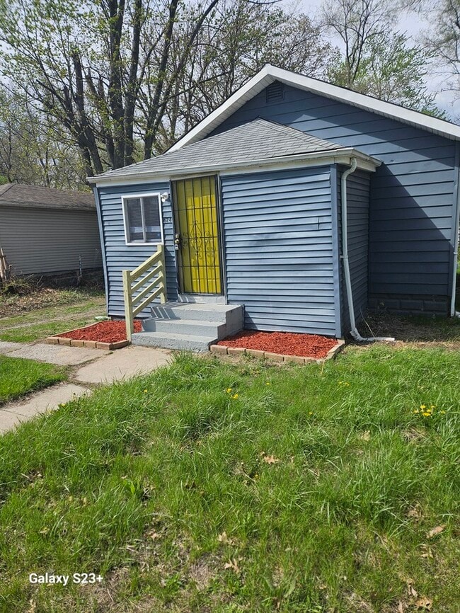 624 W 44th Pl in Gary, IN - Building Photo - Building Photo
