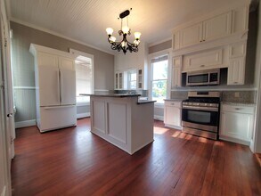 1128 Ave M 1/2 in Galveston, TX - Building Photo - Building Photo