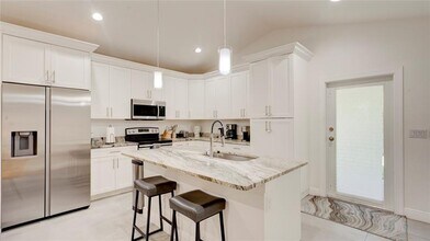 627 47th St in West Palm Beach, FL - Building Photo - Building Photo