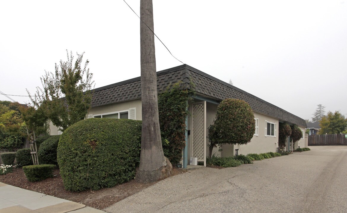 126-130 Toledo St in Santa Cruz, CA - Foto de edificio
