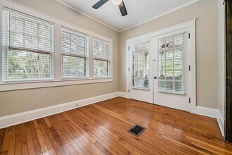 1000 E Crenshaw St in Tampa, FL - Building Photo - Building Photo