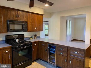 227 Fairview Ave in Moorestown, NJ - Building Photo - Building Photo