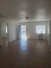 2504 E Mobile Ln in Phoenix, AZ - Building Photo - Building Photo