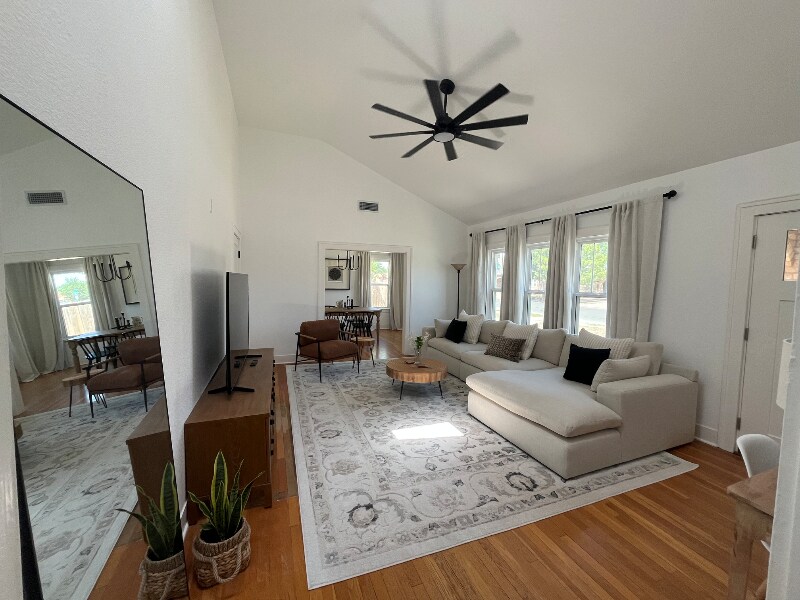 905 W Michigan Ave in Midland, TX - Building Photo